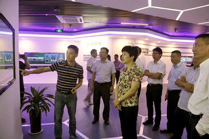 1555486438337024.jpg 00300582439_771ad4d1.jpg