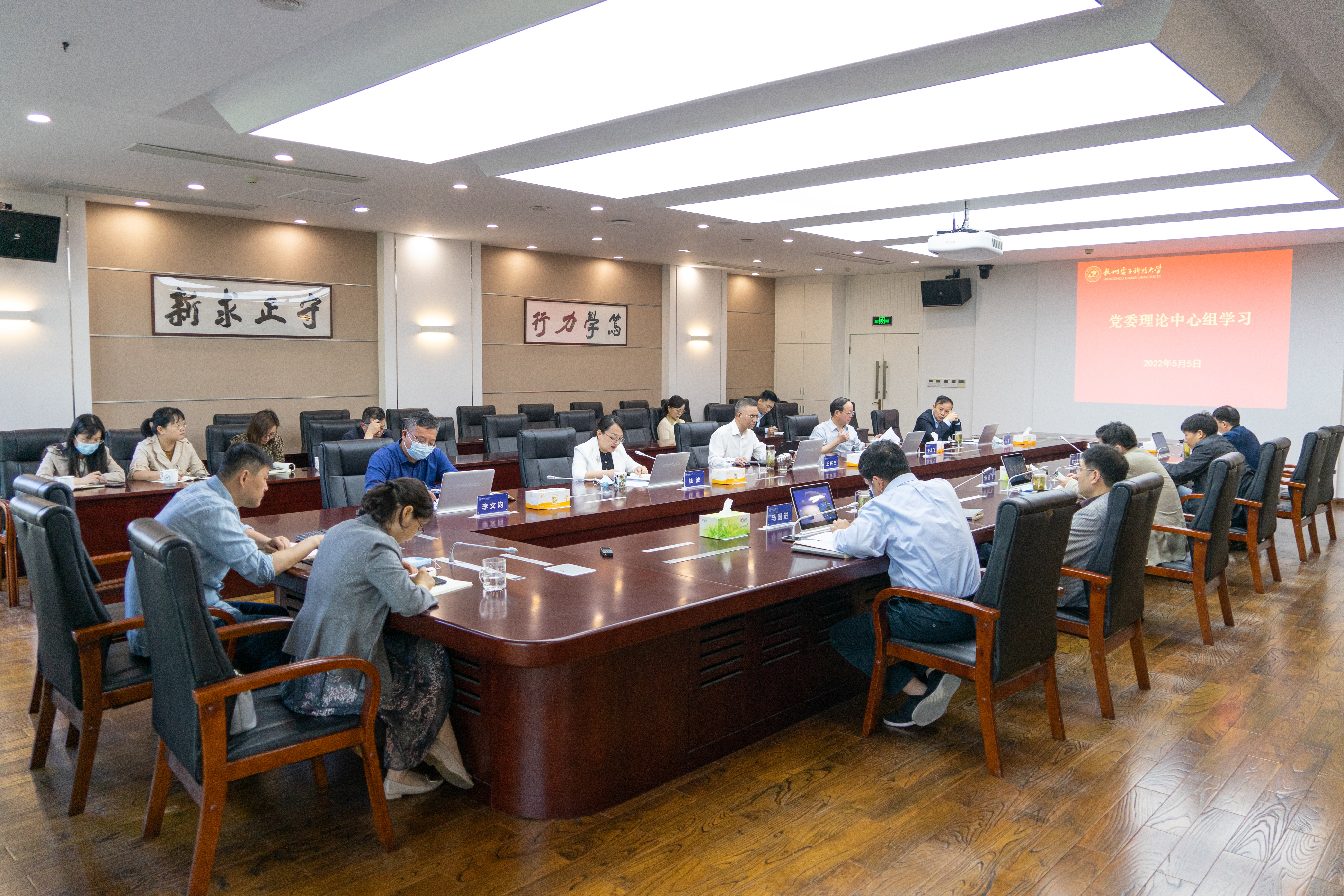 1651899347513145.jpg 1651899347513145.jpg