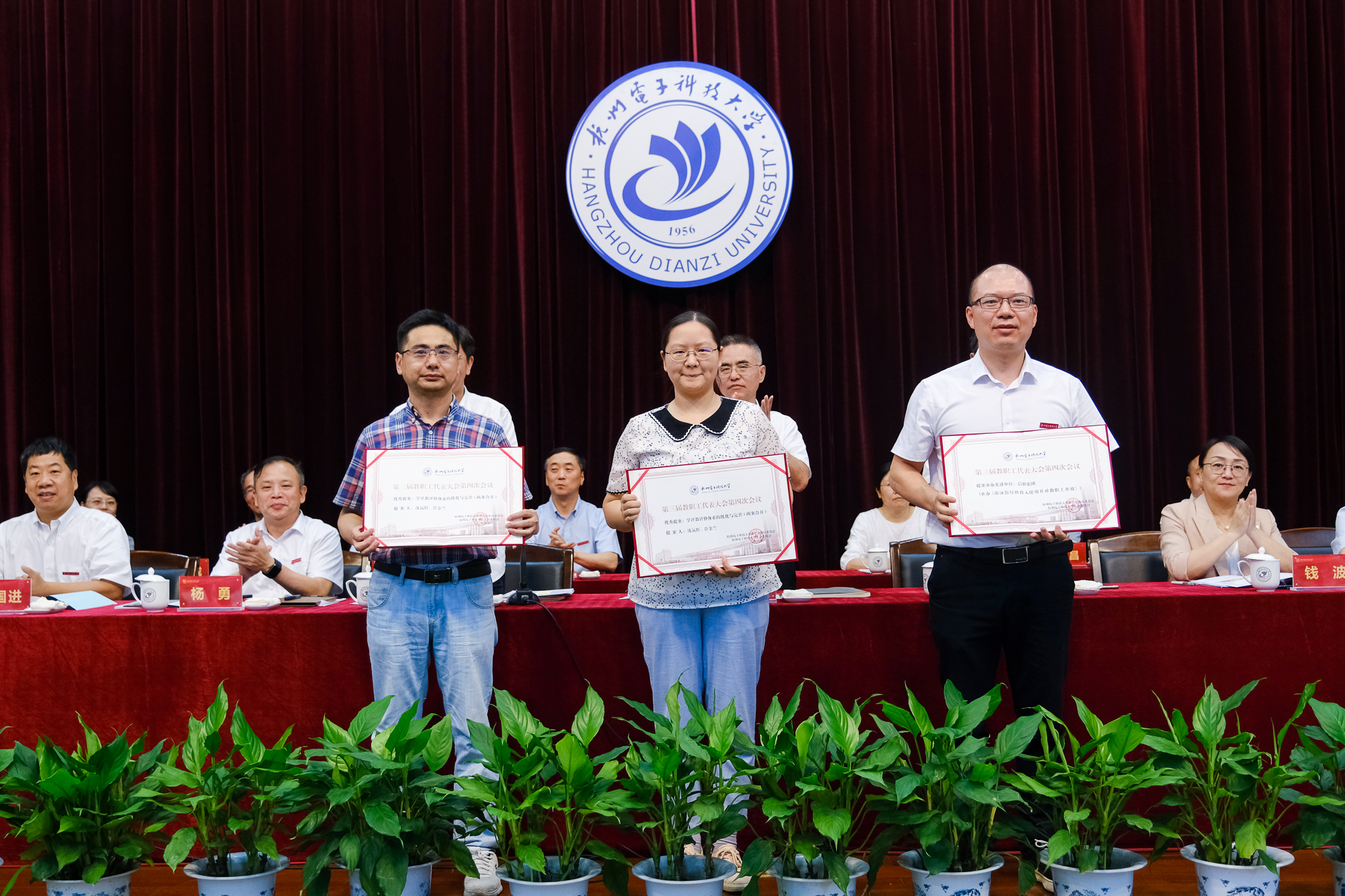 1656507447780521.jpg 1656507447780521.jpg